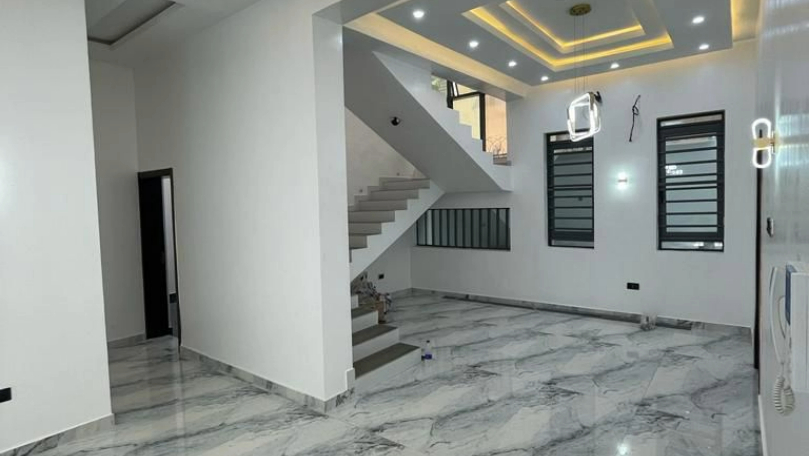 Luxury 4Bedroom fully detached duplex with a room bq